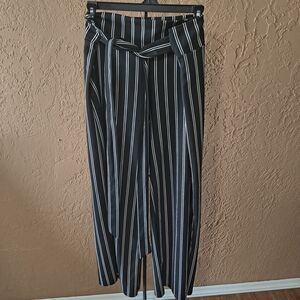 Zenobia Black And White Striped Wide Leg Trousers With Tie Belt Size 1X